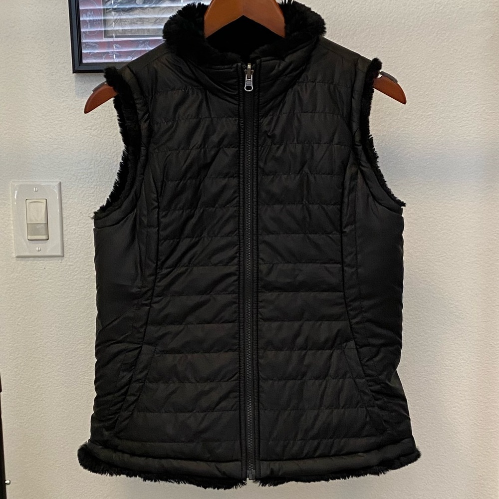 Nicole Miller Women's Faux Fur Reversible Vest in Size S